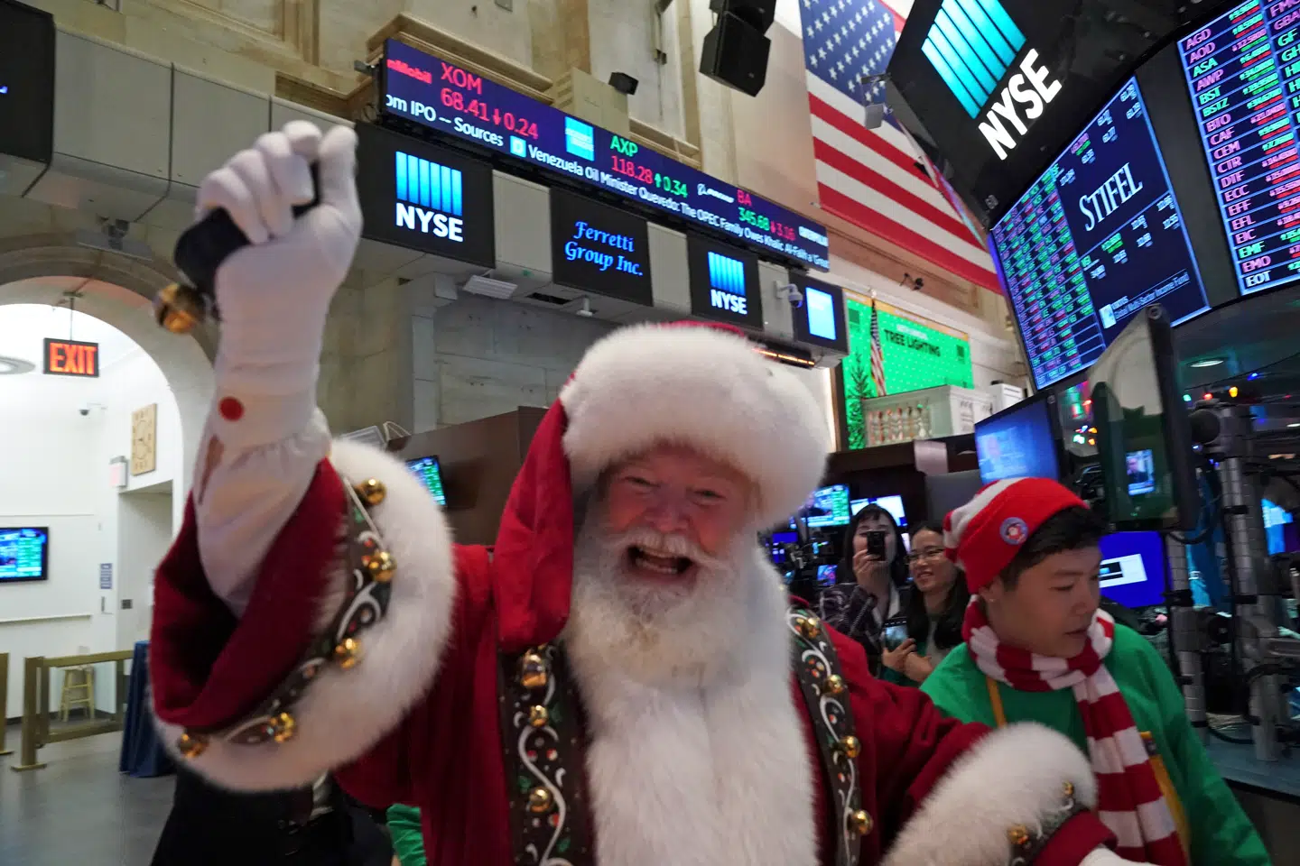 Der er tradition for, at julemanden kommer forbi Wall Street i løbet af december – i mere end én forstand. For historisk har december været en rigtig pæn måned for aktiemarkedet.