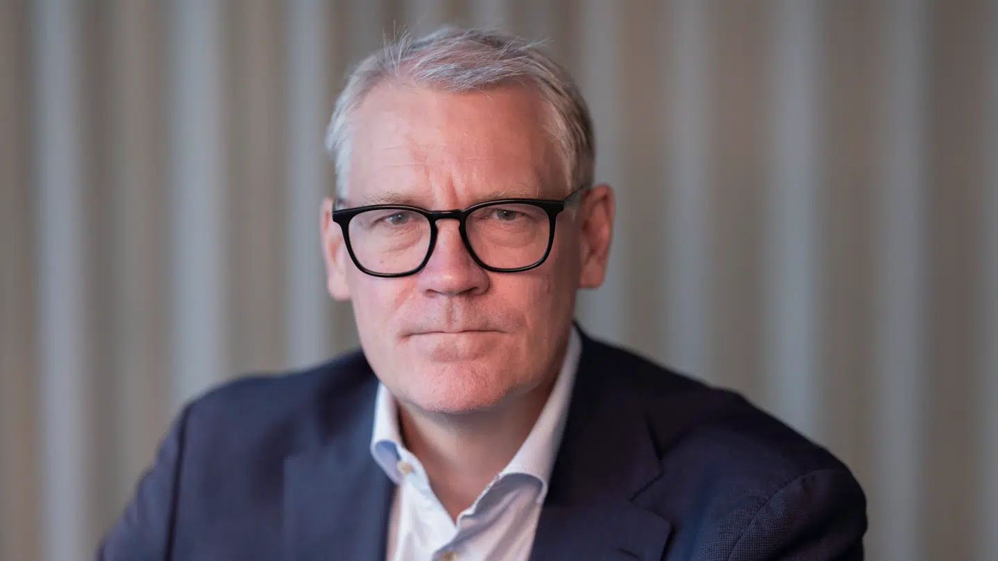 Thomas Bustrup har modtaget en tjenstlig advarsel.