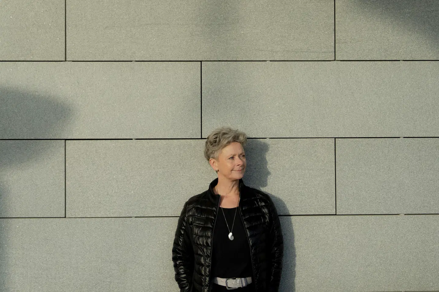 Helle Snedker rådgiver blandt andet om investeringer og den medfølgende skat.