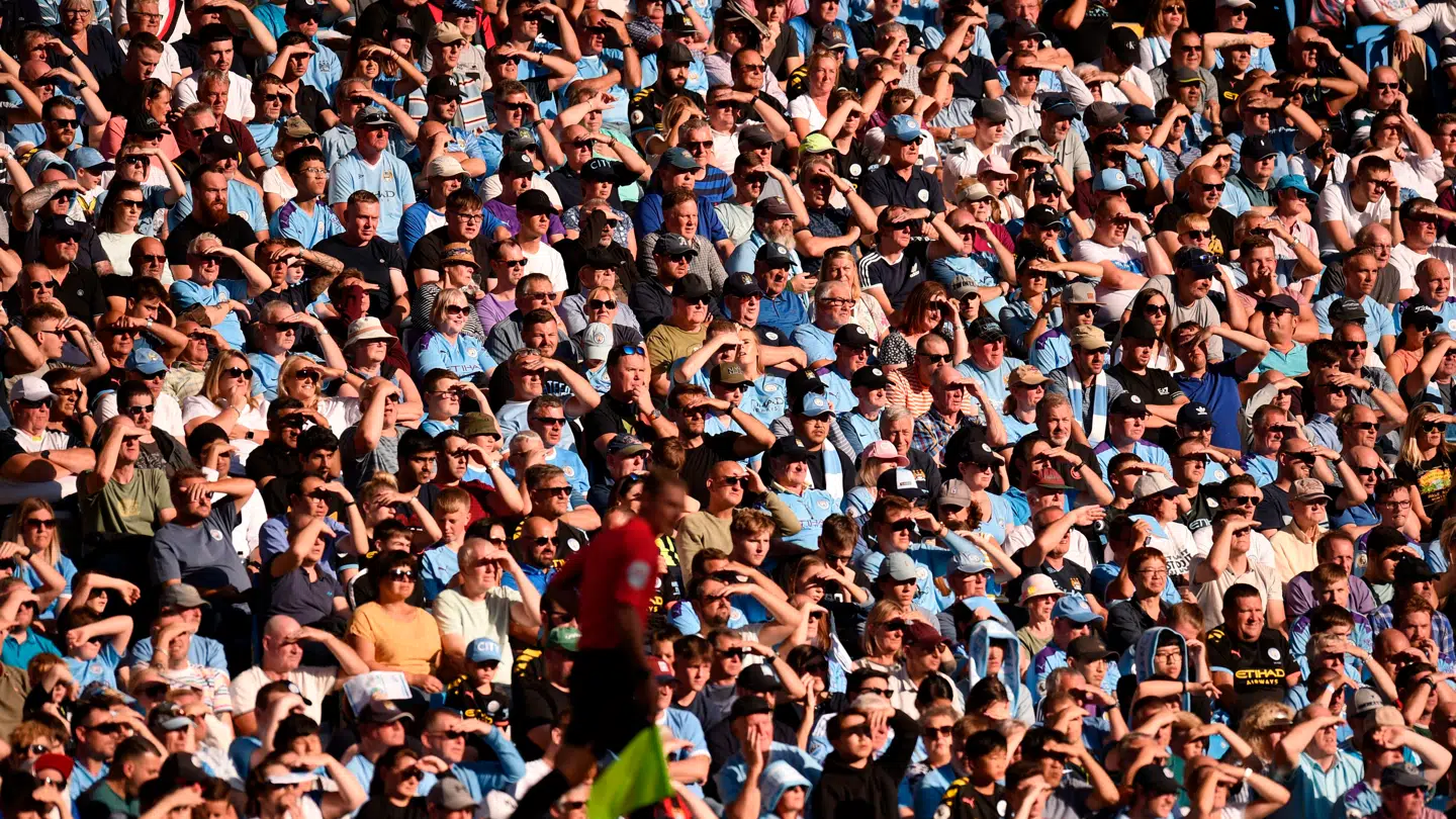 Arkivfoto. En fan af Manchester City blev i weekenden brutalt overfaldet på tribunen.
