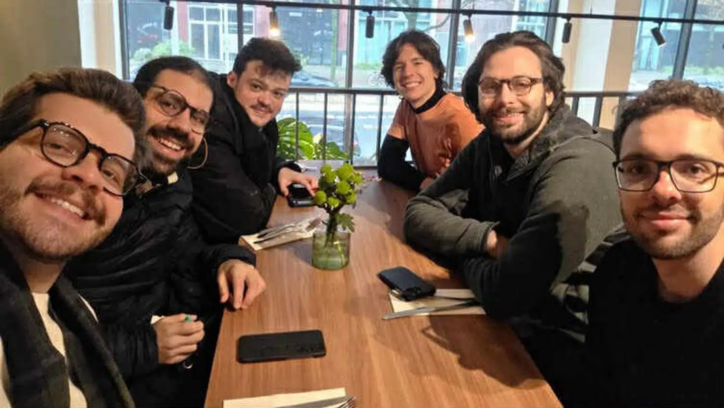 Brasilianske Rafael Lucchesi (Nummer tre fra venstre) med sine venner i København.