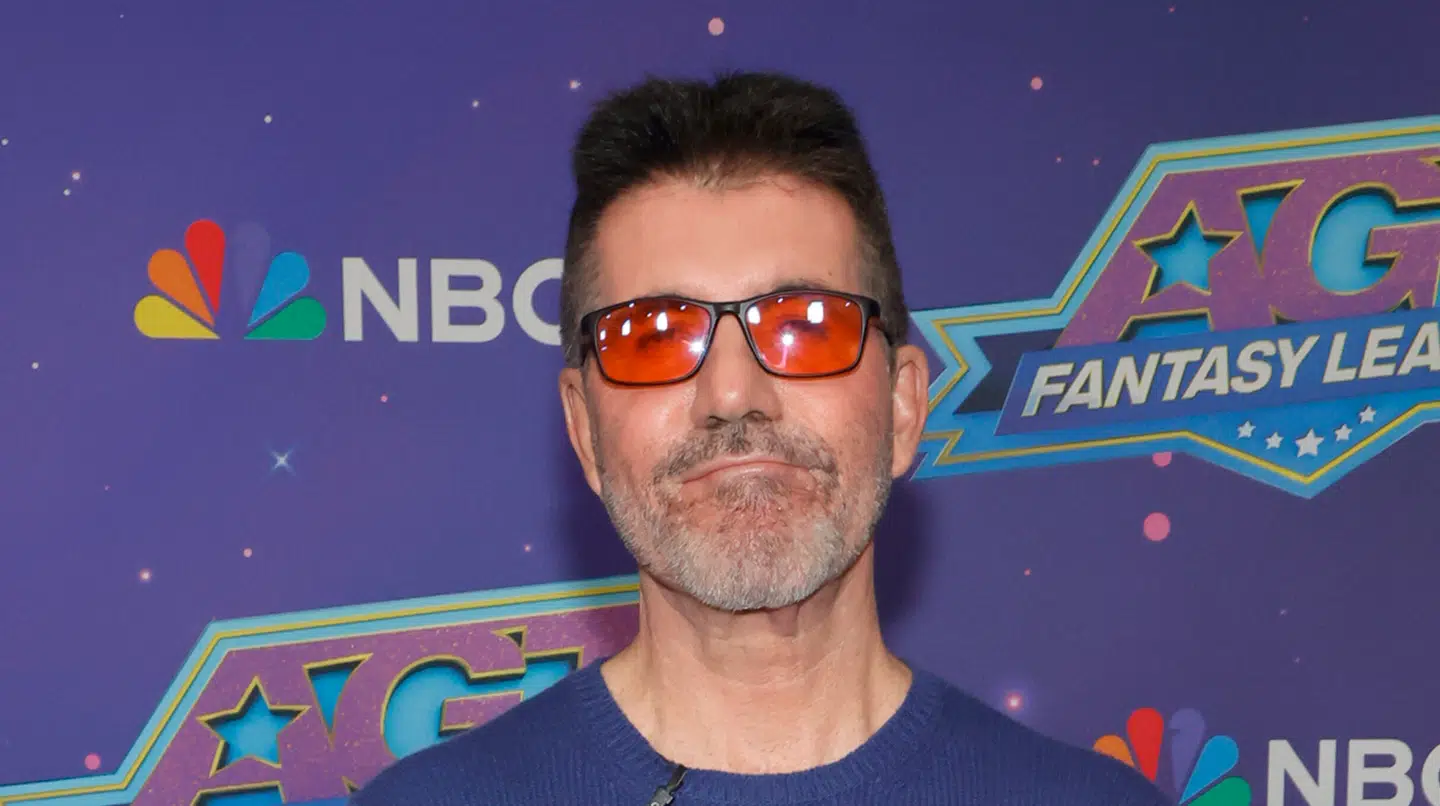 Simon Cowell undskylder sin adfærd under optagelserne til 'American Idol'.