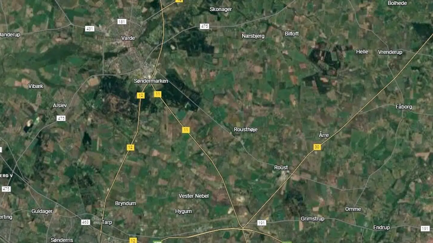 Uheldet er sket på rute 11 mellem Varde og Korskro, der ligger syd for Varde.