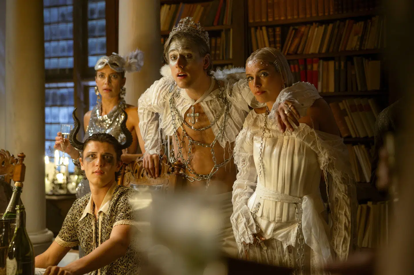 Grev Nikolai får sin skuespillerdebut i den svenske film 'Doktor Glas', der er en filmatisering af romanen af den svenske forfatter Hjalmar Söderberg. Historien drejer sig om den unge læge Gabriel Glas, der en dag får besøg af modedesigneren Helga Gregorius og ender i et trekantsdrama med hende og hendes mand Patrick, som grev Nikolai spiller dansk halvbror til.