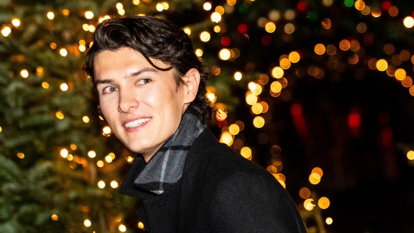 Grev Nikolai har aldrig spillet skuespil før, og ifølge kongehuseksperten Sebastian Olden-Jørgensen peger hans kommende debut på, at han både bliver udnyttet og selv kan udnytte sin kongelige baggrund.