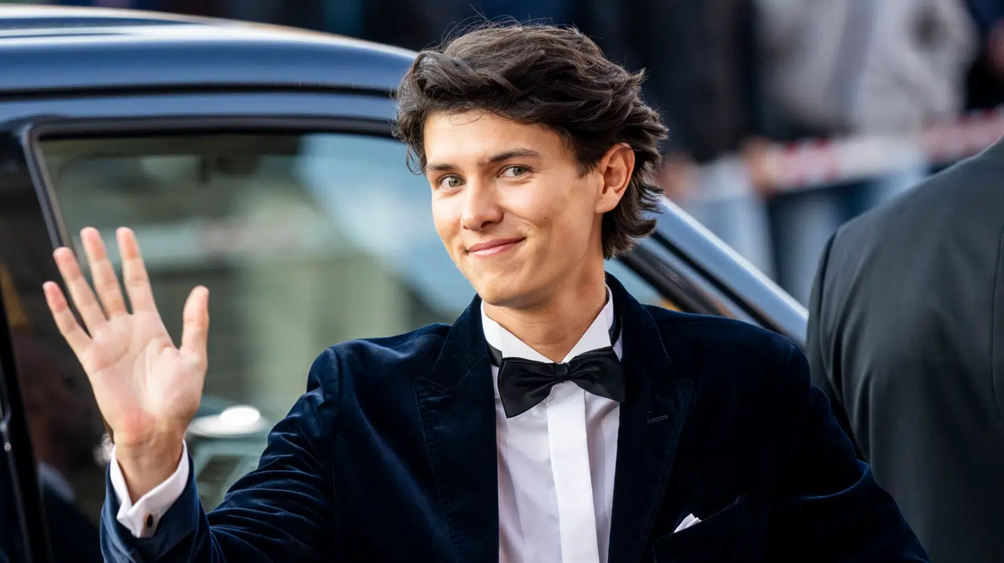 Grev Nikolai gav et eksklusivt interview til Svensk Damtidning i forbindelse med sin debut som skuespiller. Men nu afslører journalisten bag et pinligt optrin, inden interviewet kunne gå i gang.