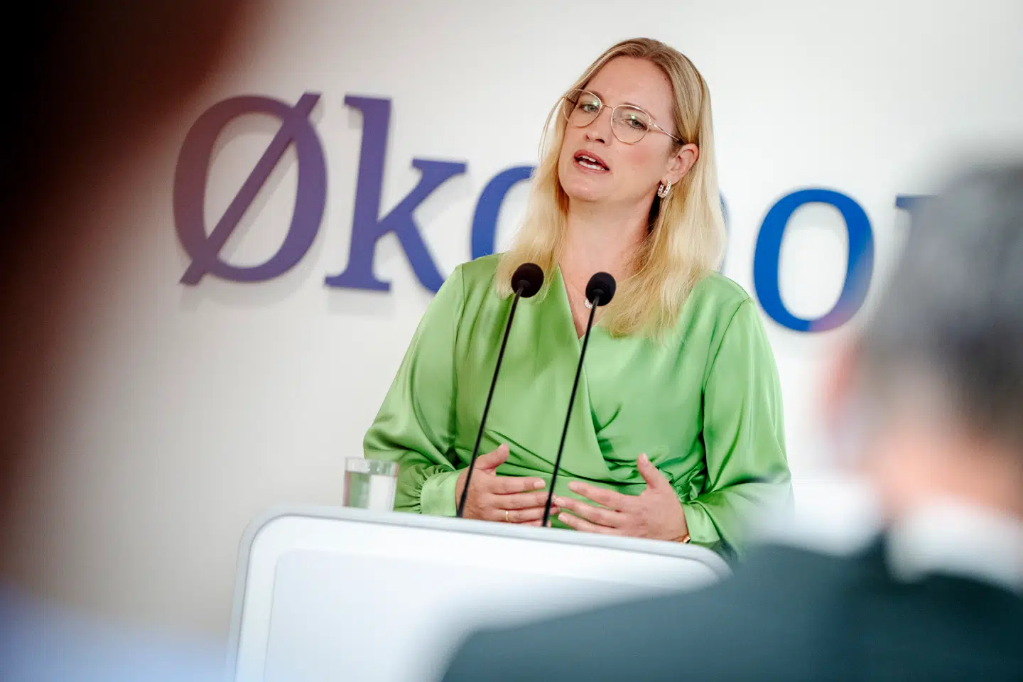 Økonomiminister Stephanie Lose præsenterer torsdag regeringens forventning til dansk økonomi. Den indeholder flere gode nyheder og overraskelser.