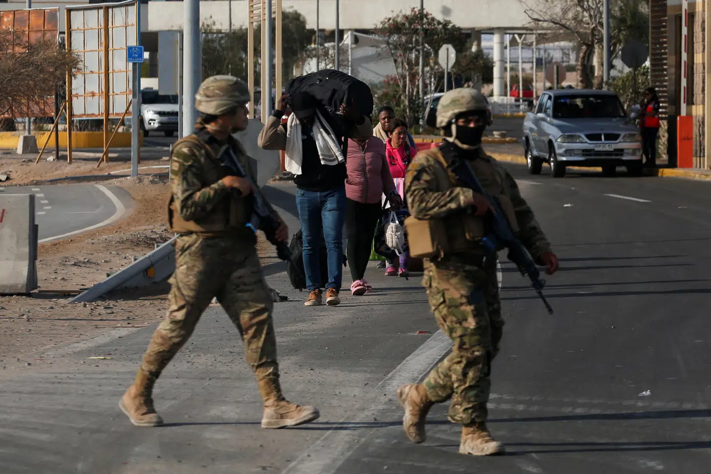 Mens immigration er blevet den centrale brudlinje i moderne politik med stadig vildere retorik, peger økonomer på et simpelt paradoks: Aldrende vestlige økonomier har desperat brug for arbejdskraft, som udviklingslandene har overskud af.