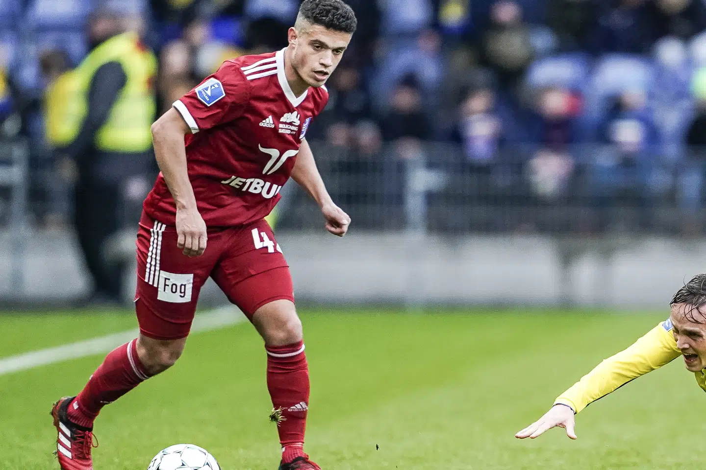 Patrick da Silva har spillet flere superligakampe og ses her i en kamp for Lyngby Boldklub mod Brøndby IF i marts 2020, inden han første gang blev dømt for at krænke en ung pige. (Arkivfoto).