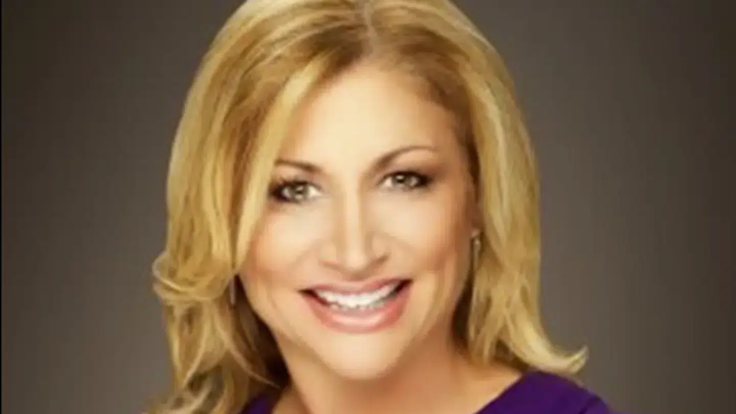 Den tidligere CNN-vært Valerie Hoff DeCarlo er død.