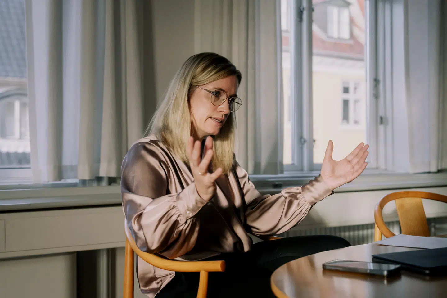 Priserne på ejerlejligheder stiger og stiger, men økonomiminister Stephanie Lose ser kun en lille risiko for, at det er udtryk for en boligboble.