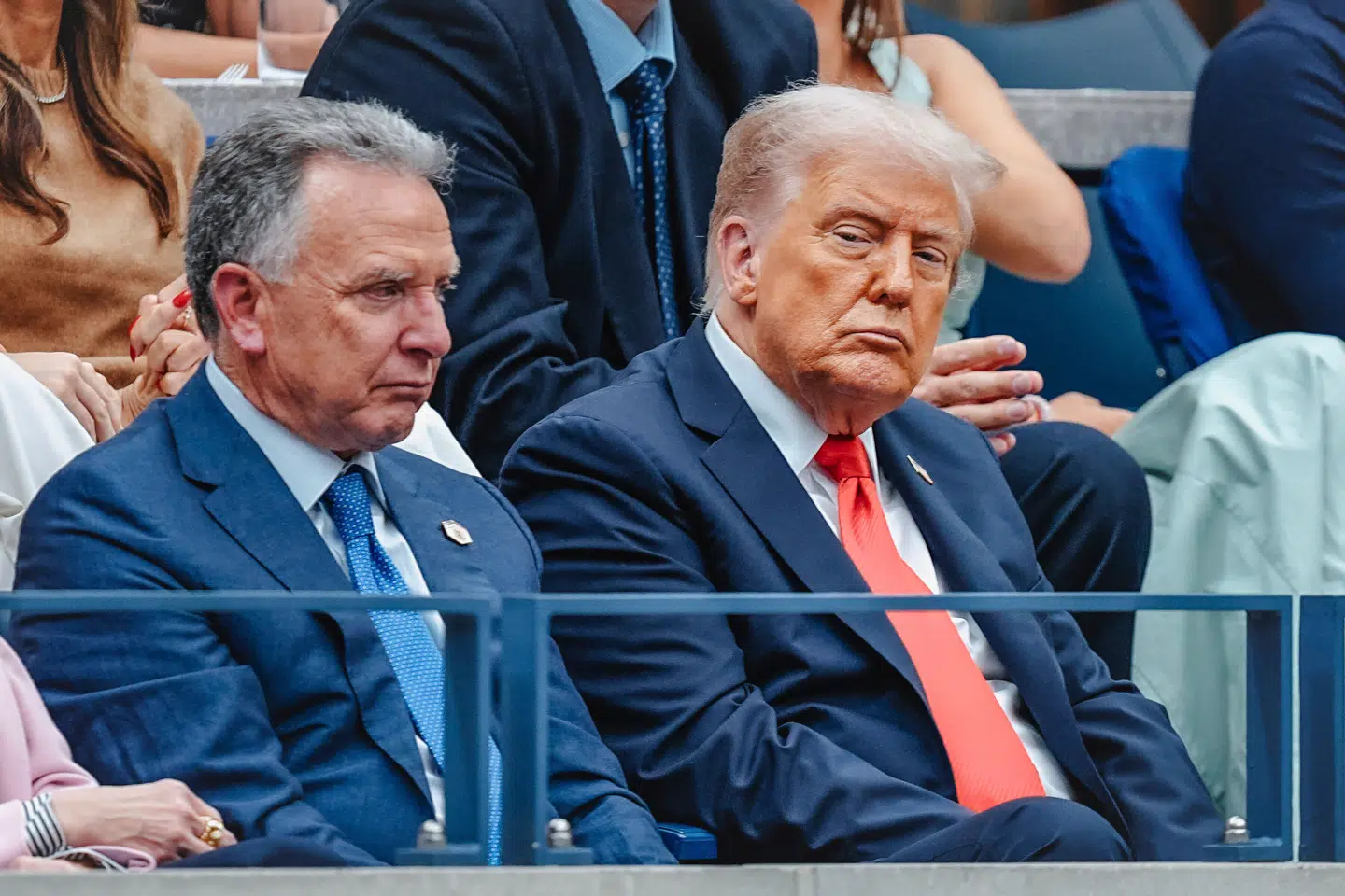 Steve Witkoff (tv.) og Donald Trump tror fortsat på handlens magt. Men det er en fejl, mener Per Stig Møller i denne kommentar. Arkivfoto: Zz/AP/Ritzau Scanpix