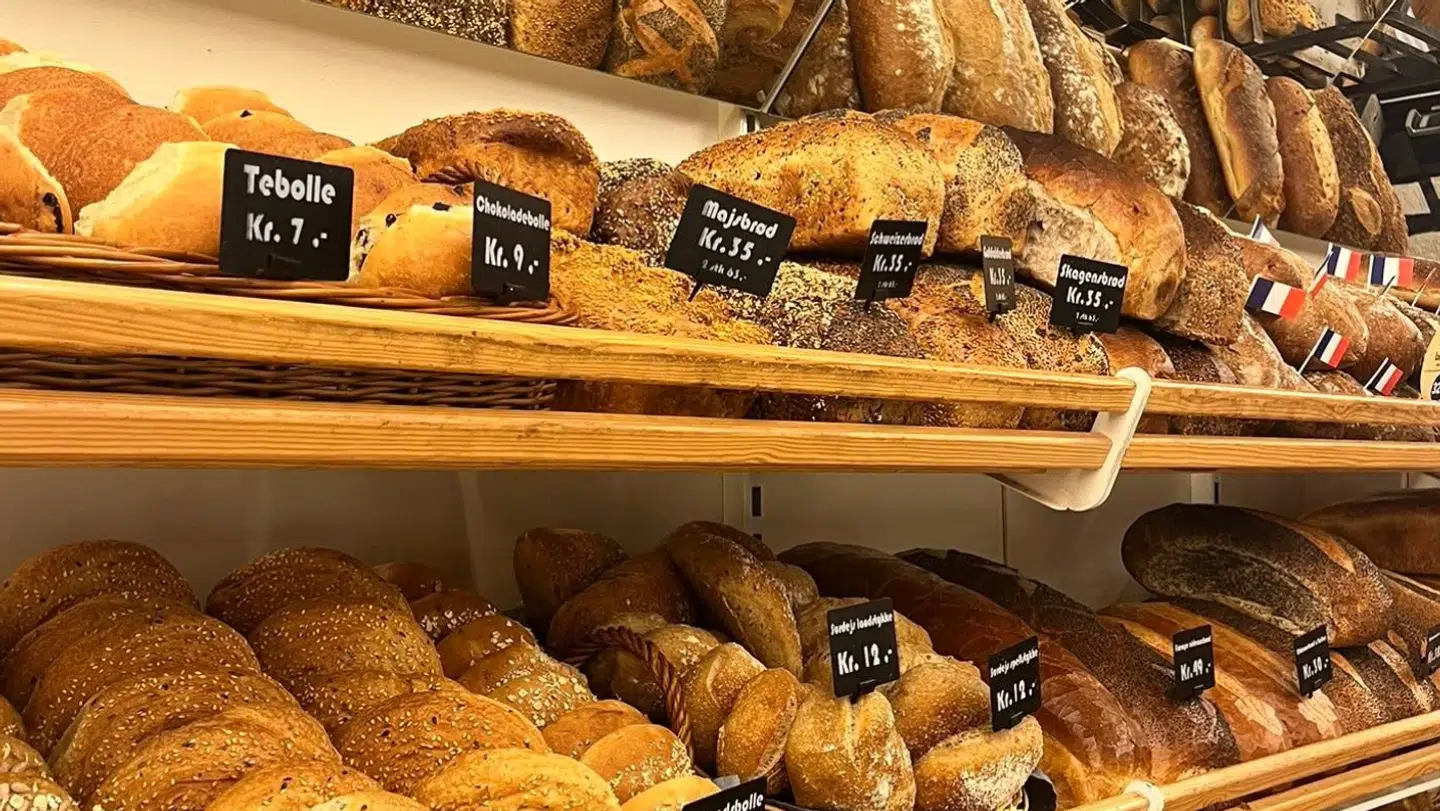 Gulbagerens butikker er mere tradition end hvide klinker på væggene og fancy fornemmelser, siger Michael Mikkelsen. Han mener, kunderne reagerer godt på hyggen.