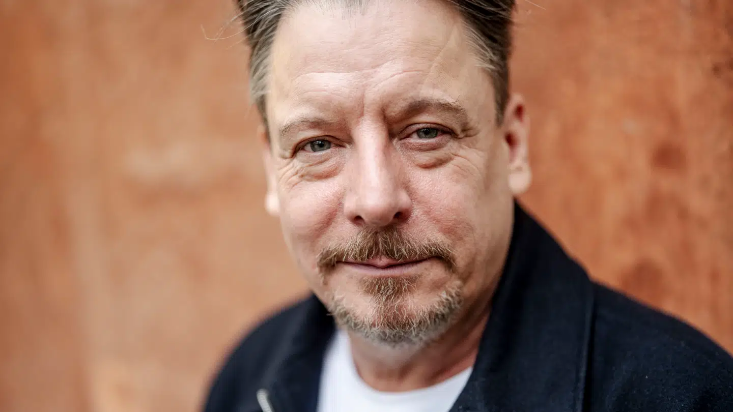 Anders W. Berthelsen er aktuel i serien 'Dag og nat'.