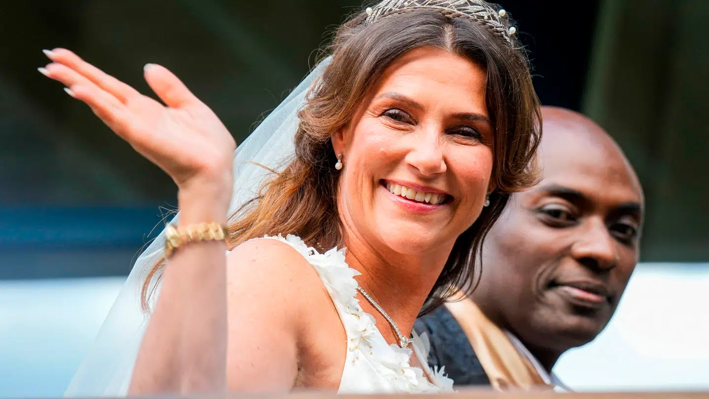 Märtha Louises datter Leah Behn kan snart opleves i den norske udgave af 'Vild med dans.' Her er hendes mor fotograferet ved sit bryllup med Durek Verrett. (Arkivfoto)