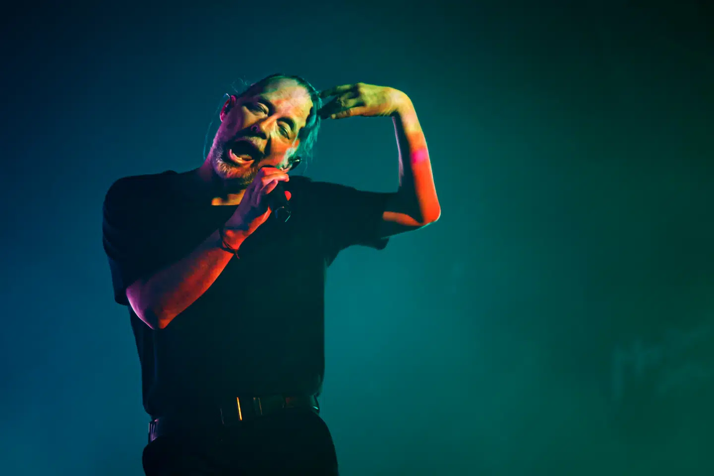 Thom Yorke og resten af Radiohead havde forment fotografer adgang, da det britiske artrockband torsdag aften gav den første af i alt fire udsolgte koncerter i Royal Arena. Anmeldelsen indeholder derfor arkivfotos.