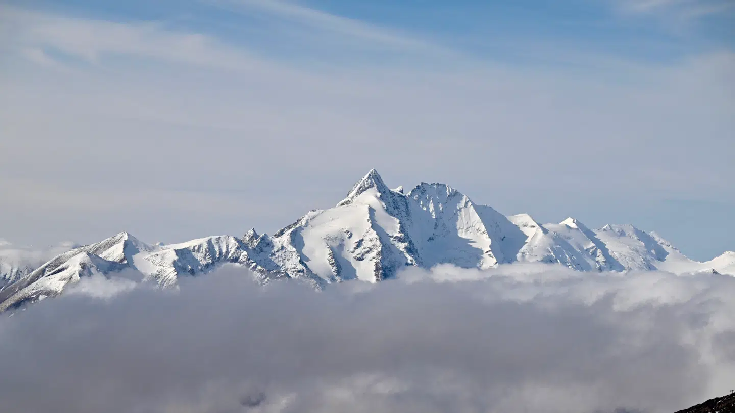 Großglockner-bjerget i Østrig er 3.860 meter højt.