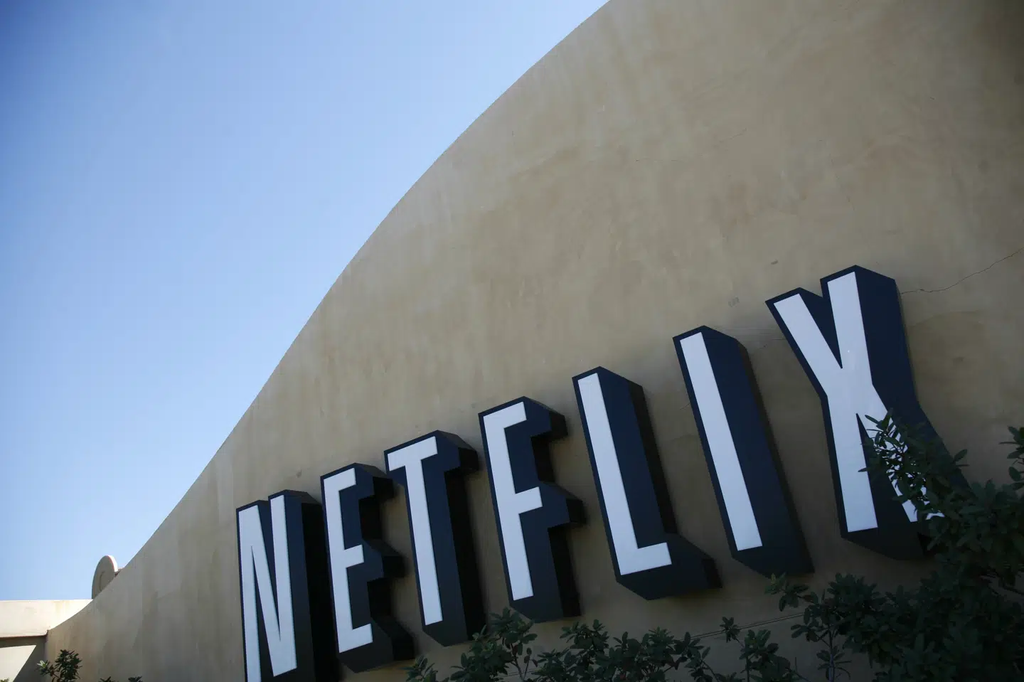 Netflix' hovedkvarter i Los Gatos i Californien kan inden for nær fremtid skulle lægge adresse til konkurrenten HBO Max, hvis Netflix ender med at opkøbe film- og tv-selskabet Warner Bros Discovery. (Arkivfoto).