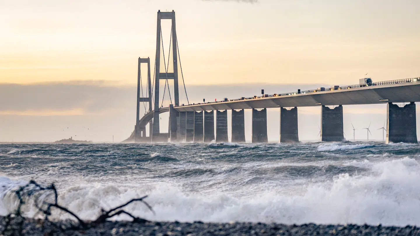 Storebæltsbroen fra Sjælland, fredag den 22. december 2023.