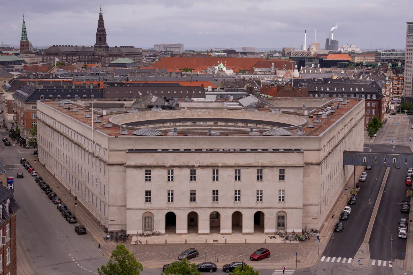 Københavns Politi efterforsker nu to sager, hvor mænd har udgivet sig for at være psykologer.
