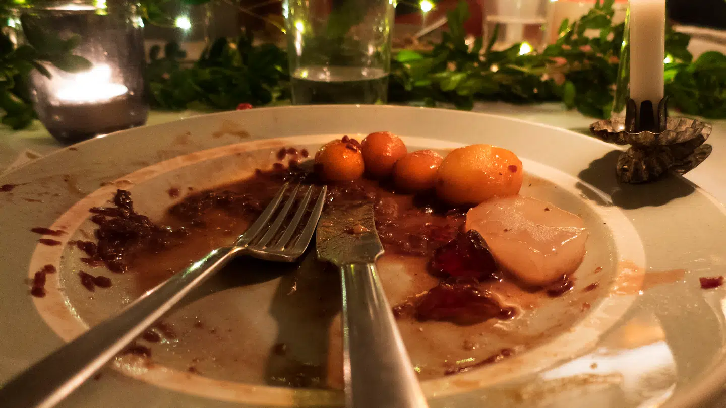 Julemaden er næsten spist op juleaften. Nu skal kroppen på overarbejde.
