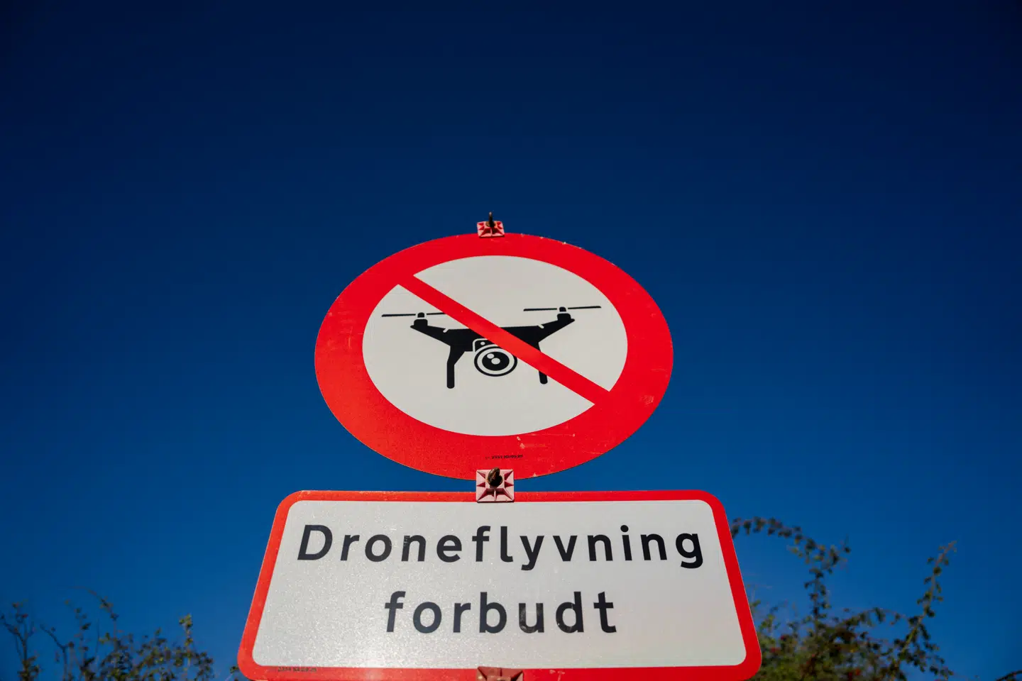 En af reaktionerne på krænkelserne af det danske luftrum var, at der blev nedlagt forbud mod al droneflyvning i en periode.