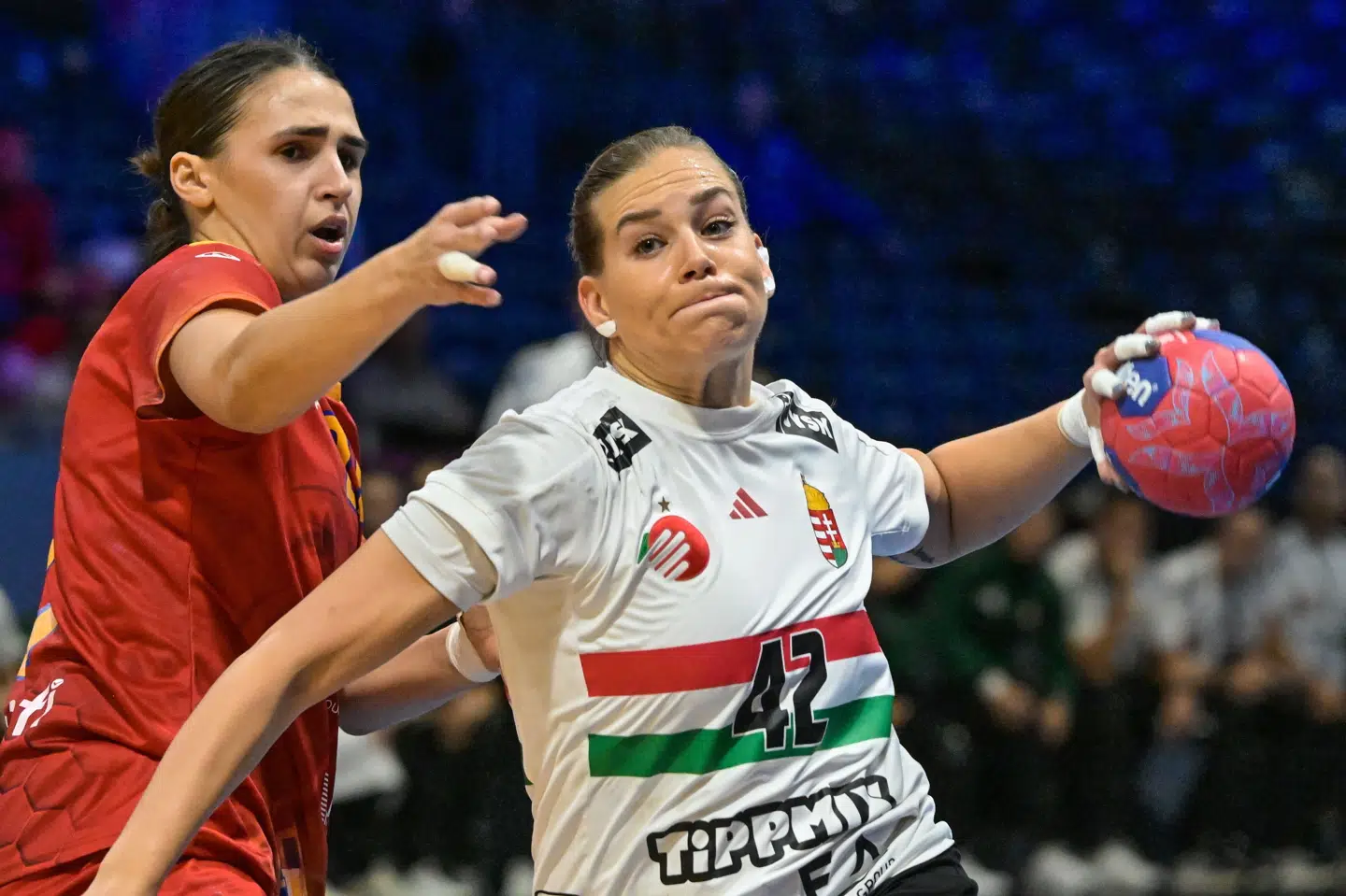 De ungarske håndboldkvinder kæmpede sig tilbage i afslutningen mod Japan og fik det ene point, der var nok til en kvartfinaleplads. (Arkivfoto).