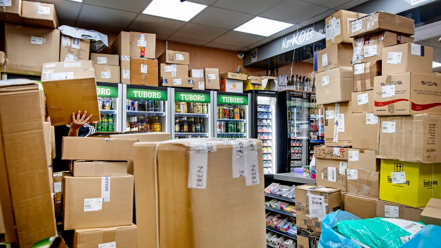 Kioskerne bliver overfyldt med pakker i november og december. (Arkivfoto).