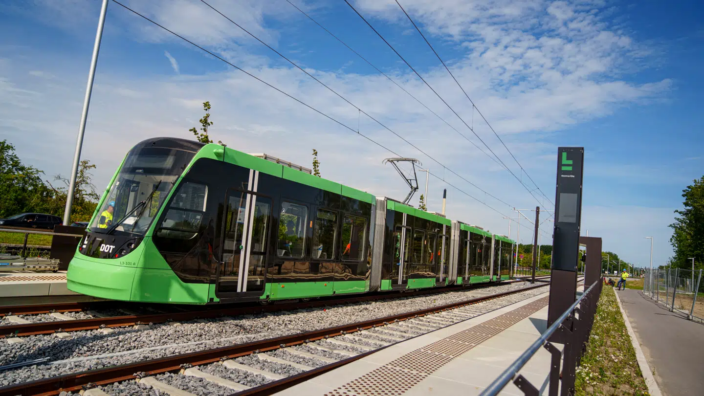 Hovedstadens Letbane har 29 stationer på en 28 km lang strækning fra Lundtofte til Ishøj.