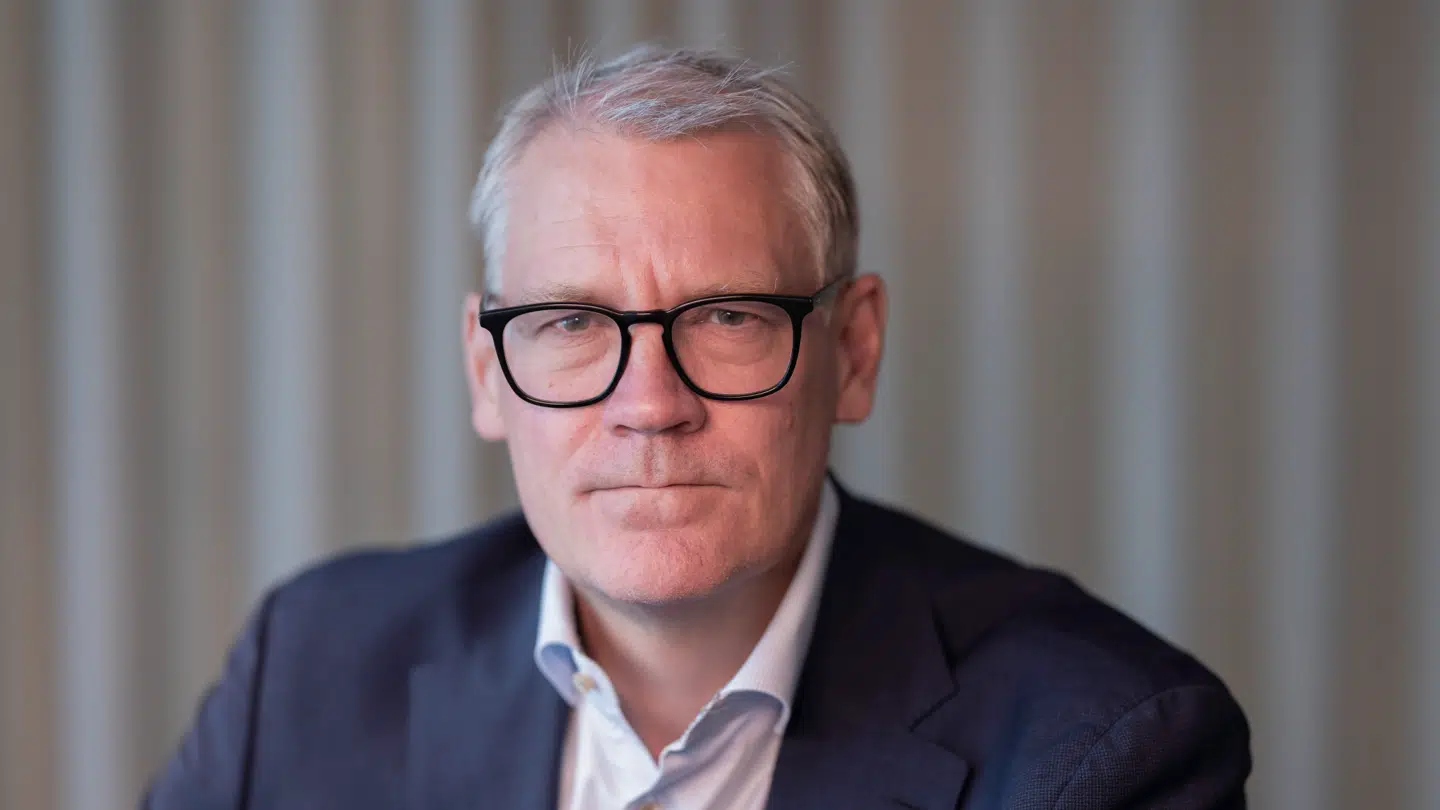 En af topfigurerne i erhvervsorganisationen Dansk Industri, Thomas Bustrup, er mandag eftermiddag tiltalt for spirituskørsel ved Retten på Bornholm.