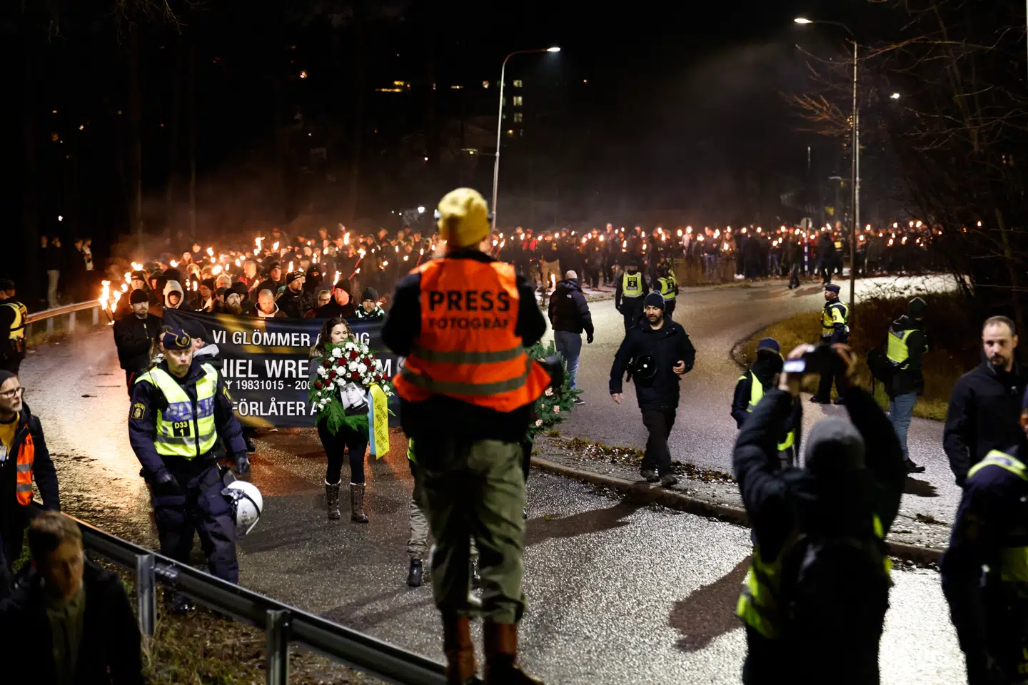 Demonstration i forstaden Salem syd for Stockholm.
