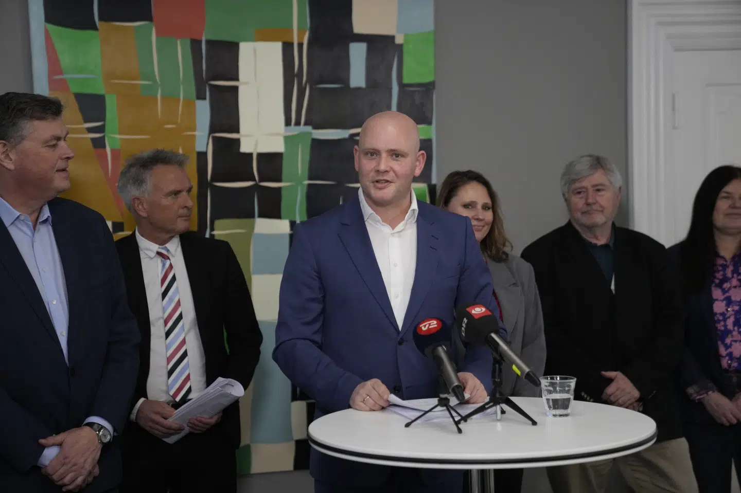 Kulturminister Jakob Engel-Schmidt (M) præsenterer aftalen om en opdatering af medieansvarsystemet med en ny medieombudsmand på et pressemøde i Kulturministeriet.