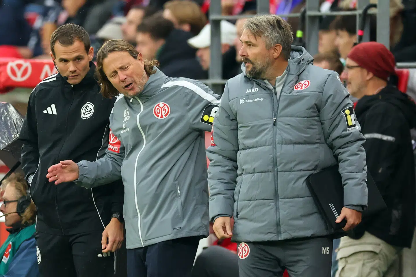 Michael Silberbauer (til højre) har været i Mainz siden februar 2024, hvor han blev assistent for nu fyrede Bo Henriksen. (Arkivfoto).