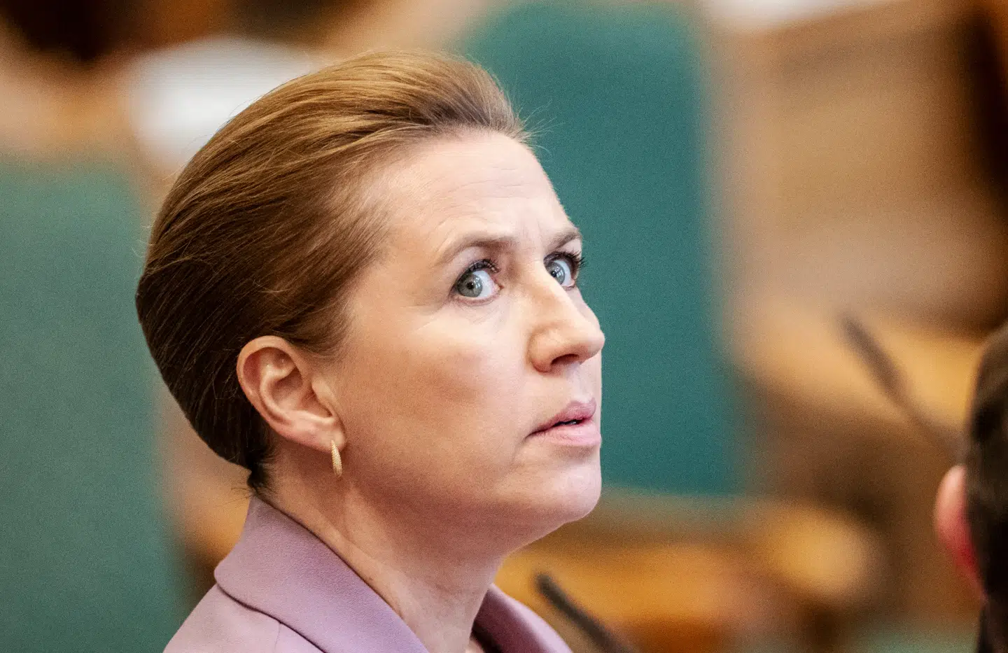 Statsminister Mette Frederiksen (S) skal ikke regne med Enhedslistens støtte. Tværtimod.