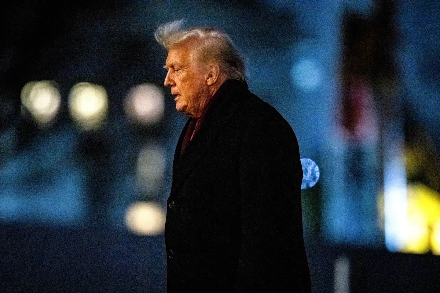 Den amerikanske præsident, Donald Trump, ses her ankomme til Det Hvide Hus tirsdag aften. Han sad første gang som præsident fra 2017 til 2021.