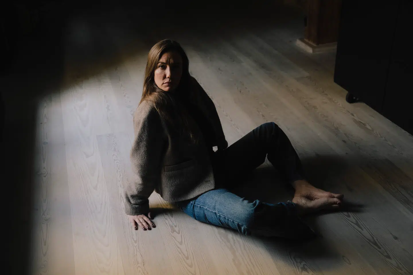 I 2022 afskaffede Danmark et forsvarsforbehold, som man stemte igennem i 1993. Ifølge Christine Nissen er det blandt andet det danske forbehold, som har gjort, at alt fra eksperter til embedsmænd undlader at tænke EU og forsvar i en sammenhæng.