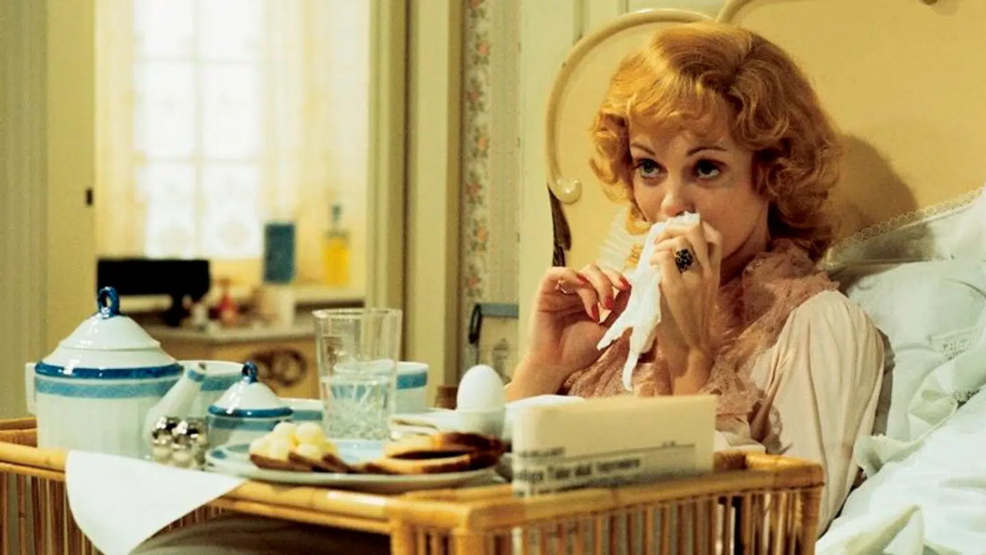 Maude Varnæs bruger en hel del tid i sengen i løbet af tv-serien 'Matador.'