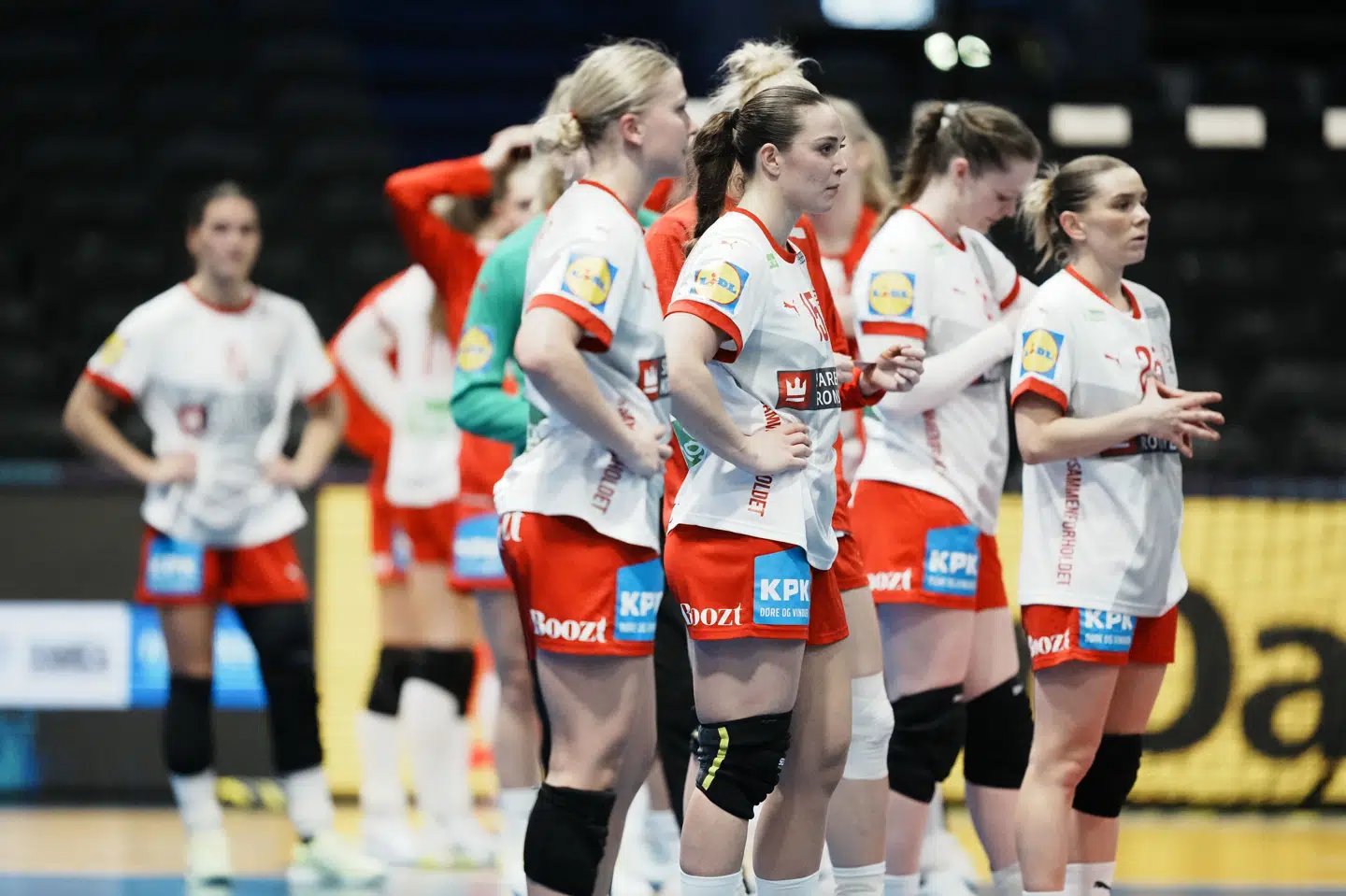 Skuffelsen lyste helt naturligt ud af de danske spillere, efter at de var blevet rundbarberet af Frankrig.