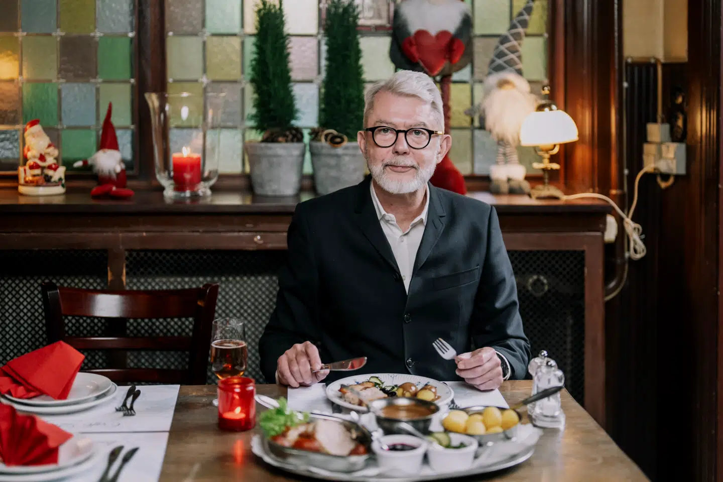 Søren Frank har smagt 30 forskellige vine til juleanden og udvalgt de bedste.