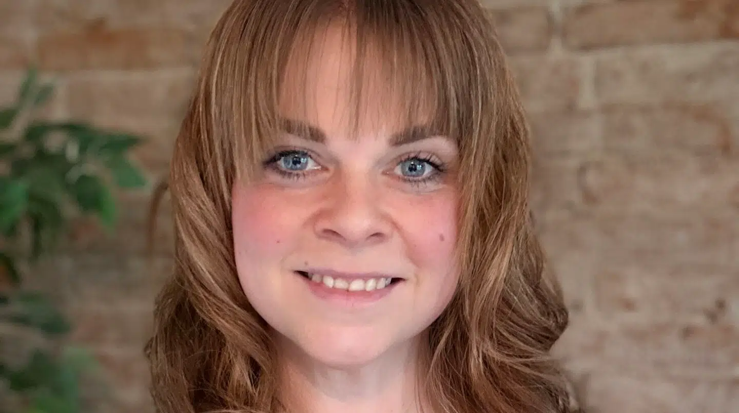 Laura Lambek bor til daglig i Jelling.