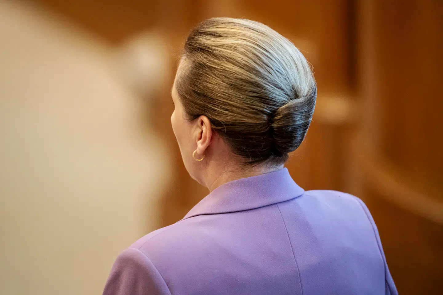 Statsminister Mette Frederiksen (S) mødte tirsdag op til Folketingets spørgetime og blev konfronteret med en vifte af hjemlige problemer: Fødevarepriser, jernmarker, vigende målinger og kritik fra Arne.