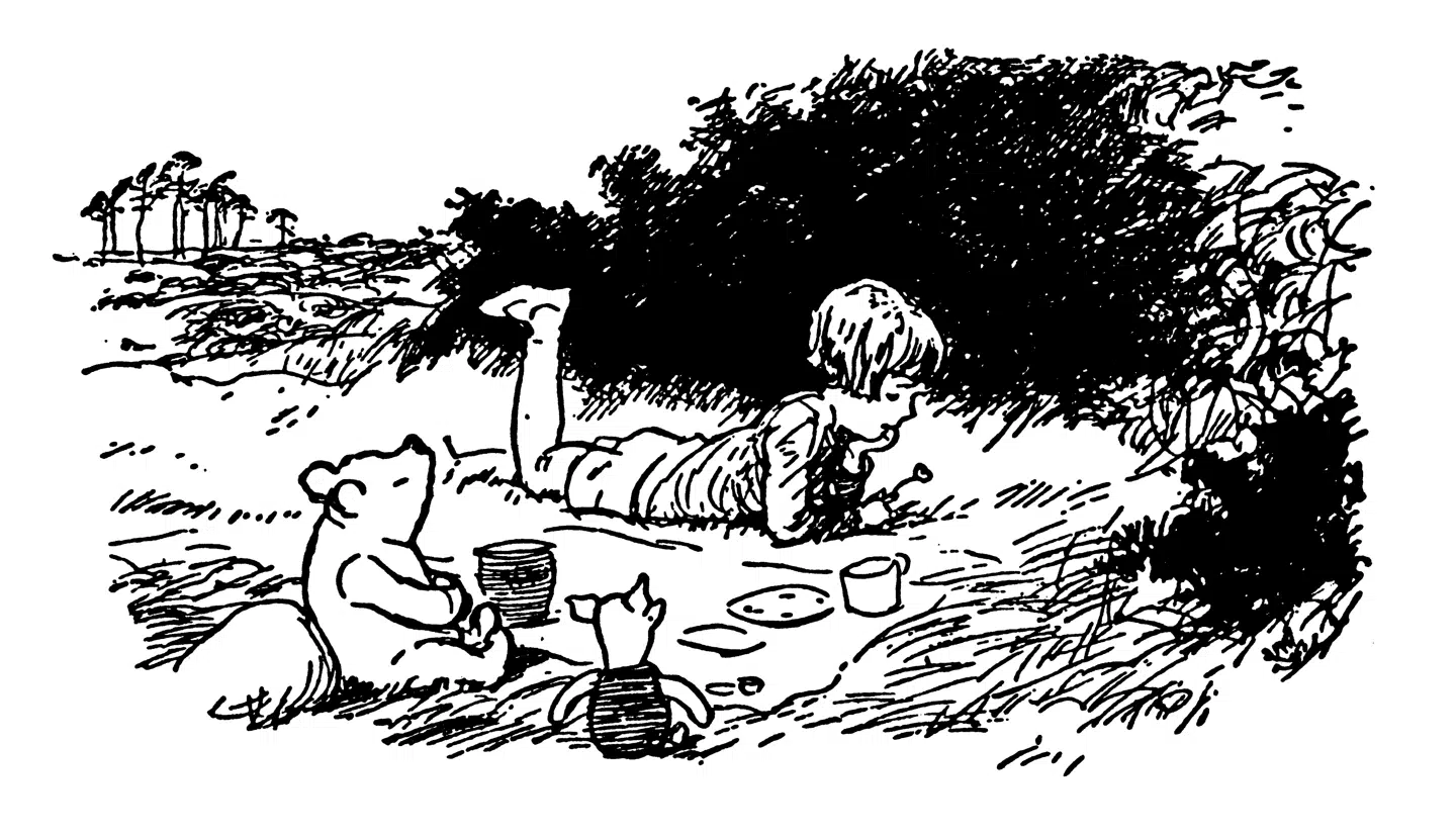 Juleaften er det 100 år siden, at »Winnie-the-Pooh«, som Peter Plys hedder på engelsk, første gang blev nævnt på tryk. Det var i London-avisen Evening Standard, og det blev begyndelsen på noget stort.