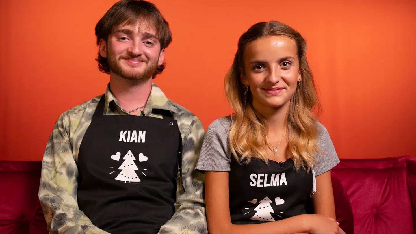 Fra den 20. december kan man se Kian Lawson-Khalili i DR's 'Det sorte kageshow', hvor han er på hold med en anden tidligere julekalender-stjerne, Sol i Dali Pape, der spillede med i 'Julefeber'.