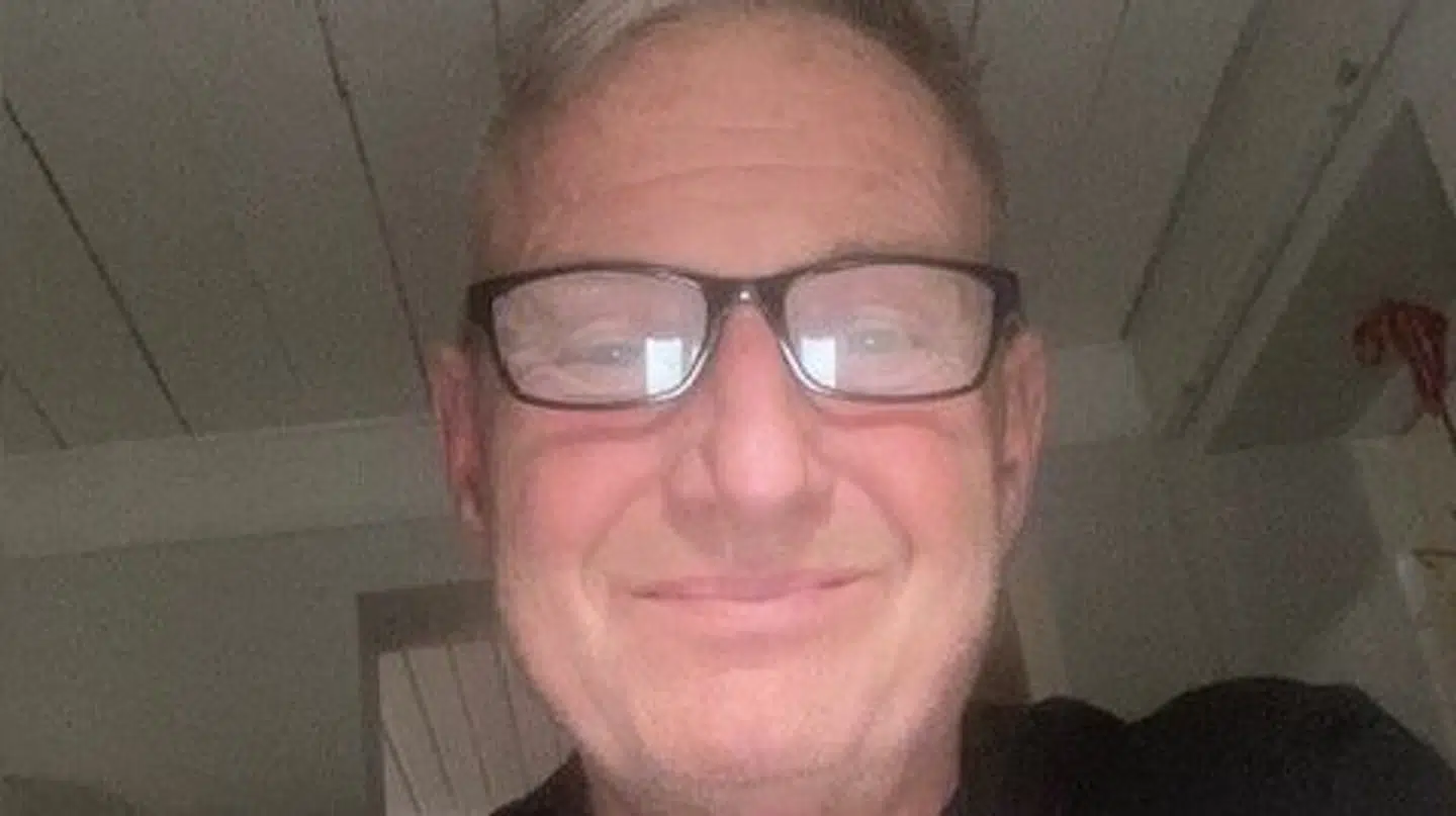 Martin Jensen er voldsomt utilfreds med den behandling, han har fået som kunde hos Velkommen.