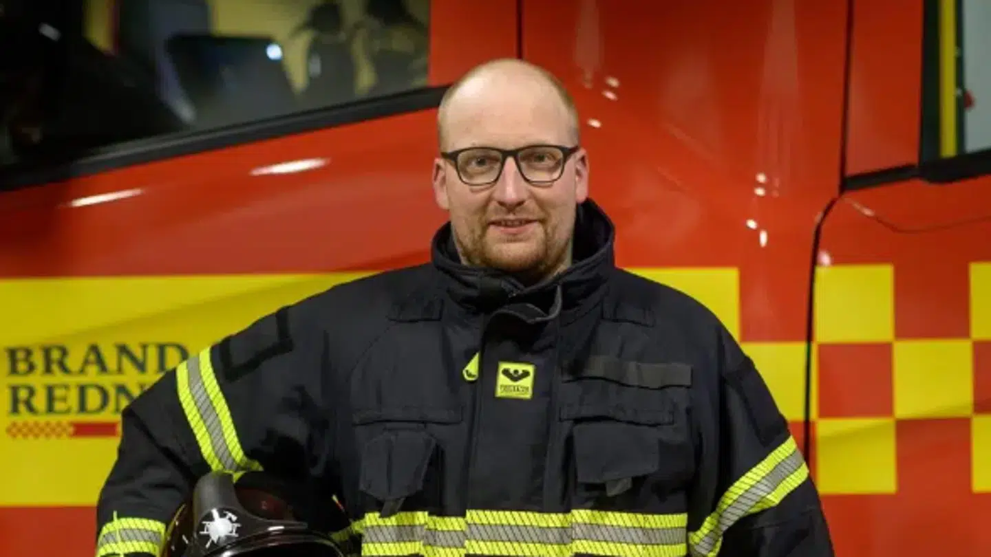 Til dagligt arbejder Marc Gammelmark Hertzum som brandmand – men efter overfaldet kun på deltid.