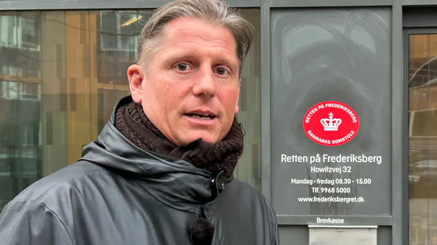 Det var ved Retten på Frederiksberg, at skuespilleren Robert Hansen i marts for anden gang på to år blev idømt 40 dages ubetinget fængsel for vold mod en veninde.