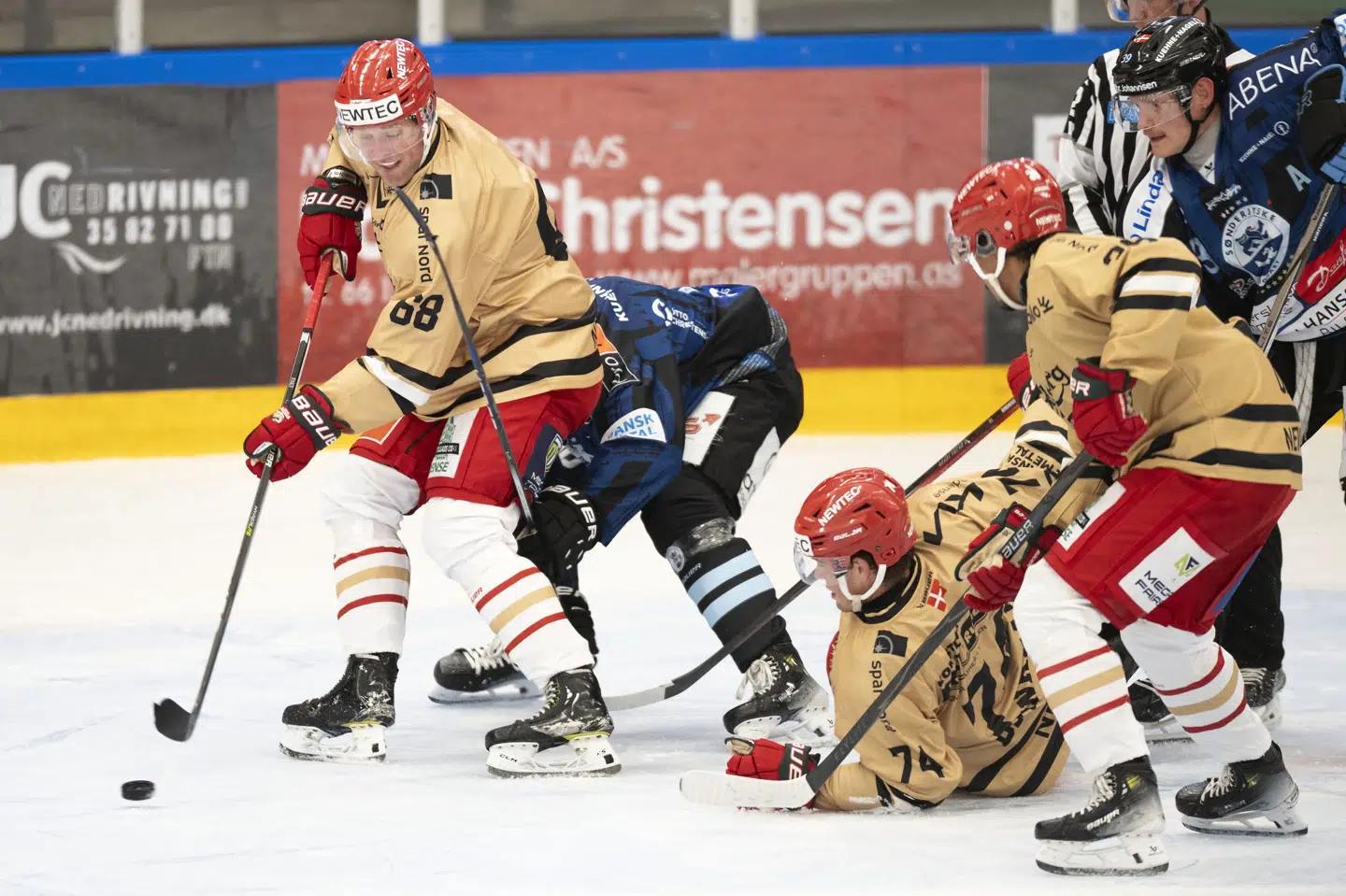 Guldvinderne fra Odense Bulldogs jagter en topplacering, men når næppe Herning Blue Fox i grundspillet. (Arkivfoto).