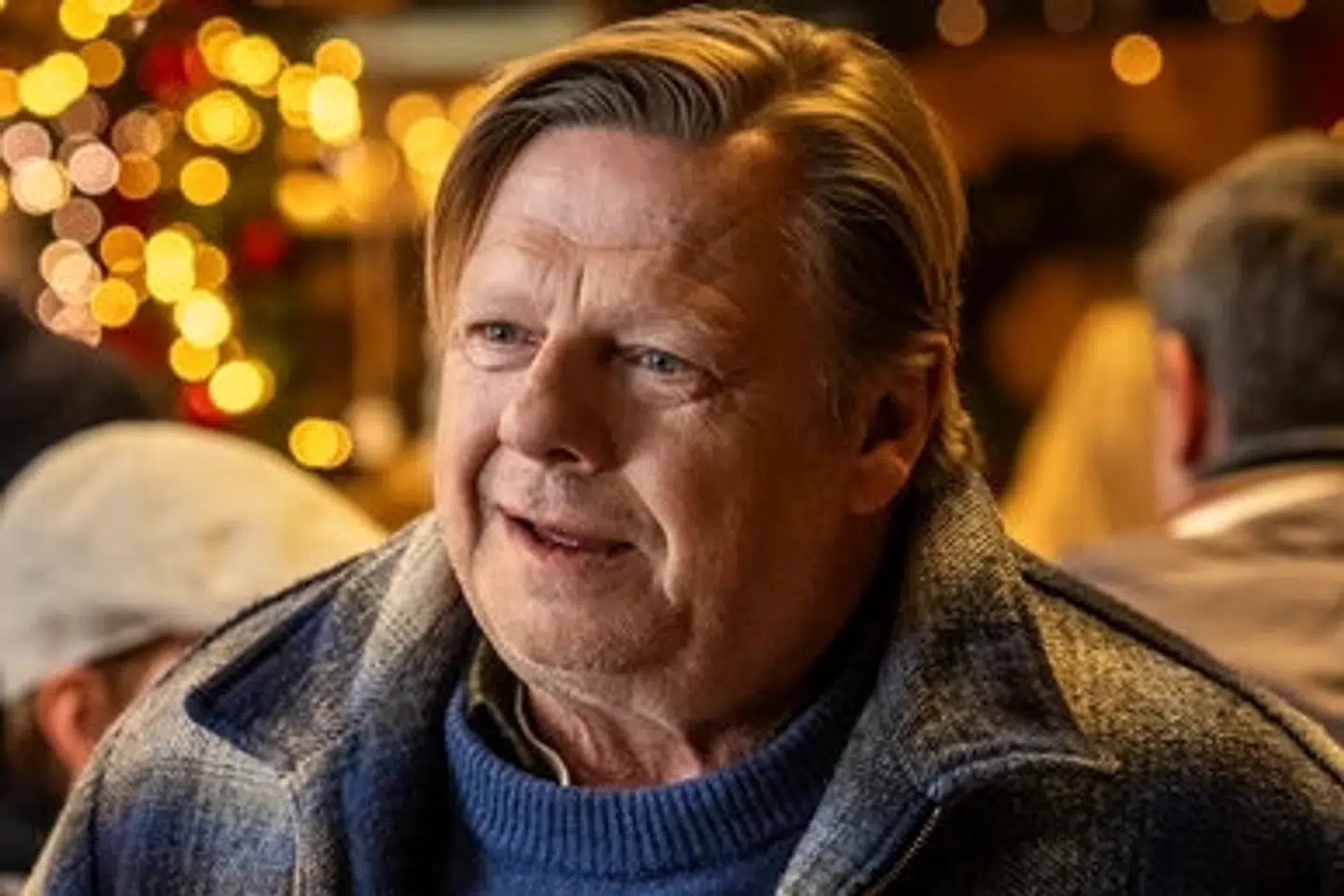 Ulver Skuli Abildgaard spiller Valdes morfar, Jens, i julekalenderen "Valdes jul - vintermiraklet". (PR-foto).