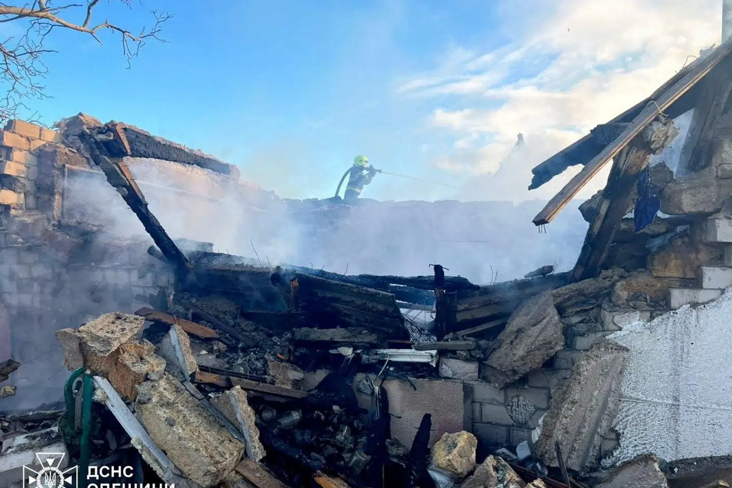 Et russisk angreb mod et kraftværk i Odesa-regionen har efterladt over en million husstande i området uden strøm og adgang til rent drikkevand.