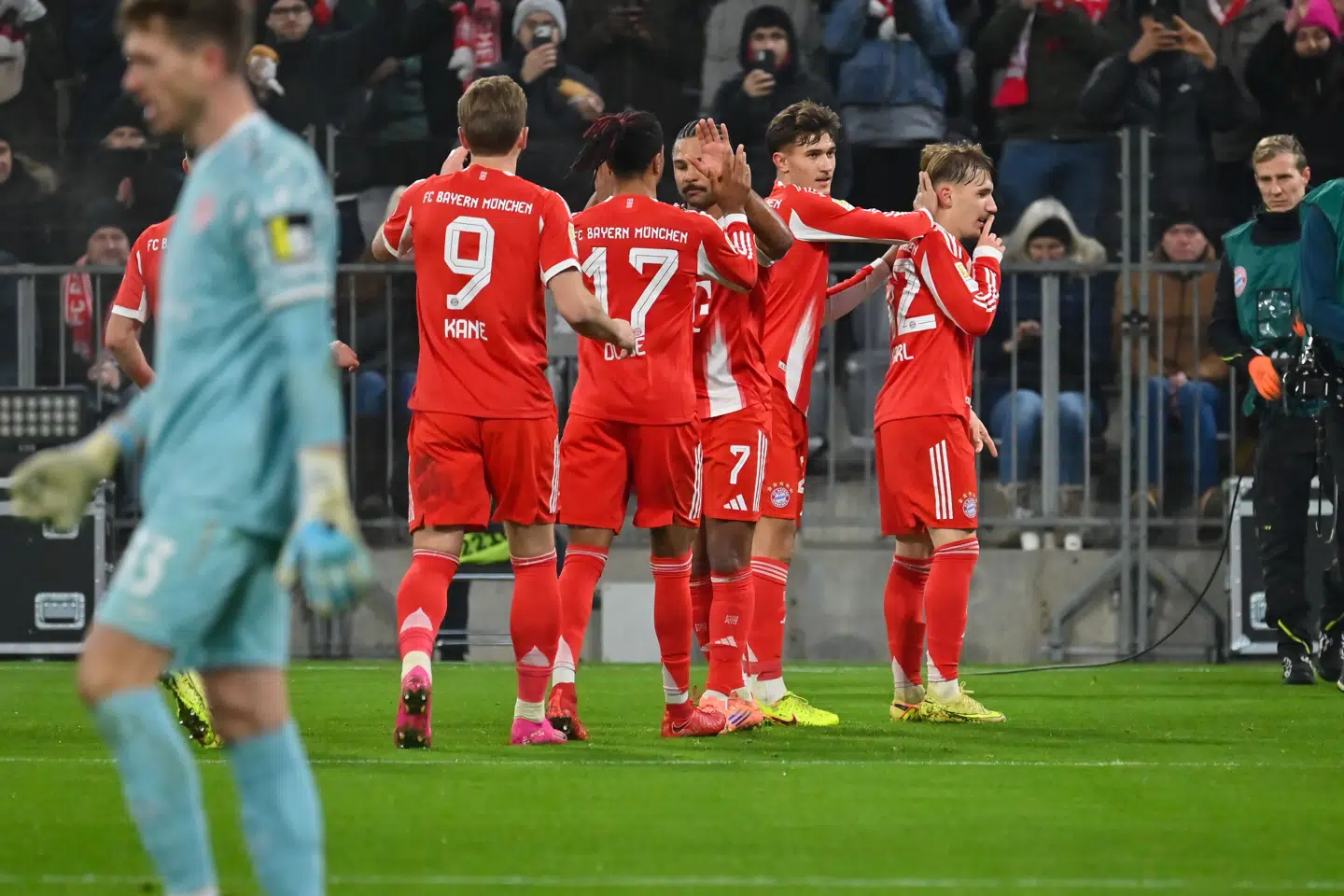 Bayern München er ni point foran de nærmeste konkurrenter i Bundesligaen.